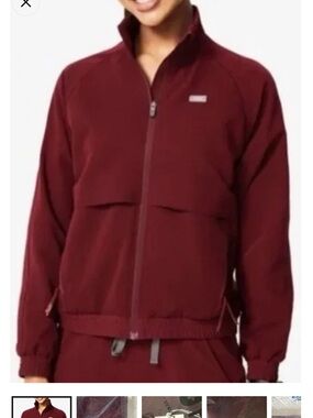 Figs Sydney Burgundy Performance Scrub Jacket XS